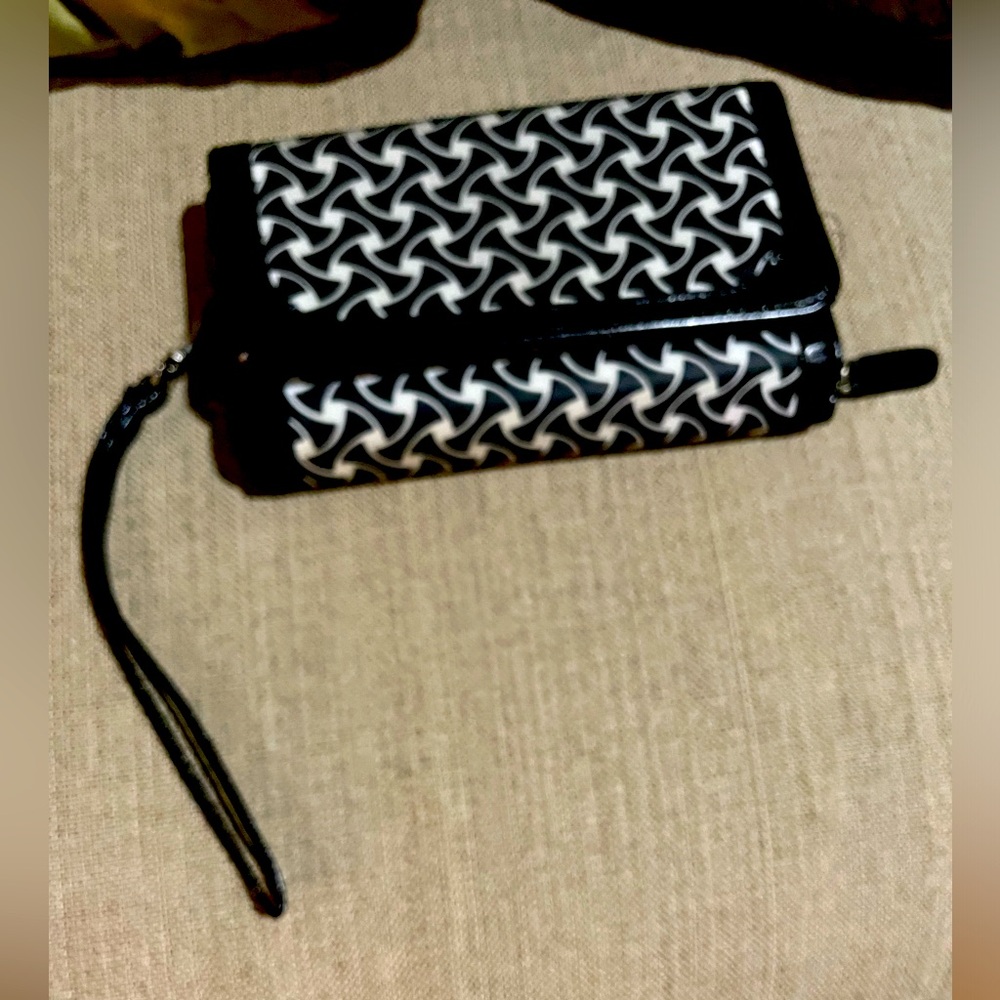 RARE FIND Vintage wallet w calculator gold tone snap closure & lots of Storage
